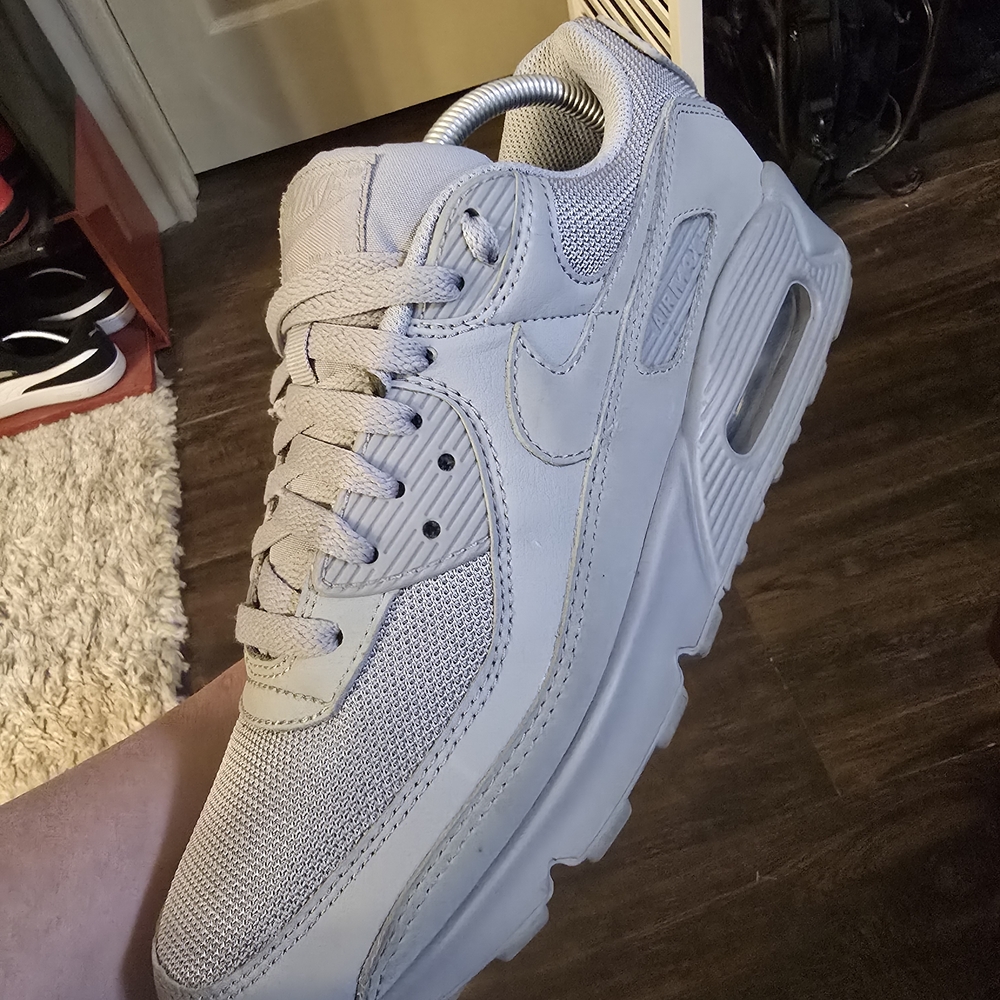 Nike Air Max 90 Wolf Gray Sneakers! 9M